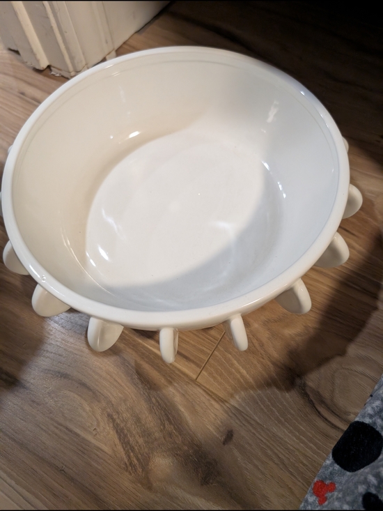 Other - White Ceramic Bowl with Decorative Feet